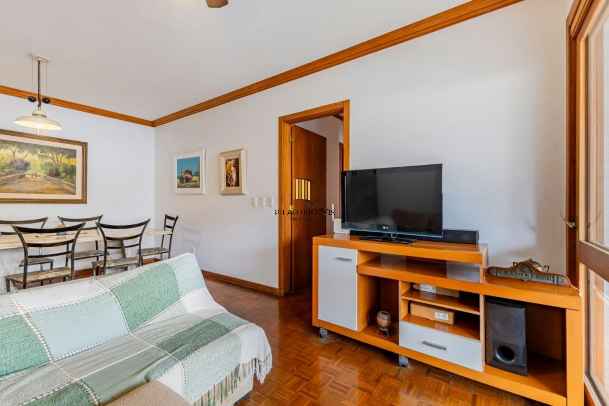 Apartamento com 3 quartos, 1 suíte, 3 vagas e elevador no Bairro São João.