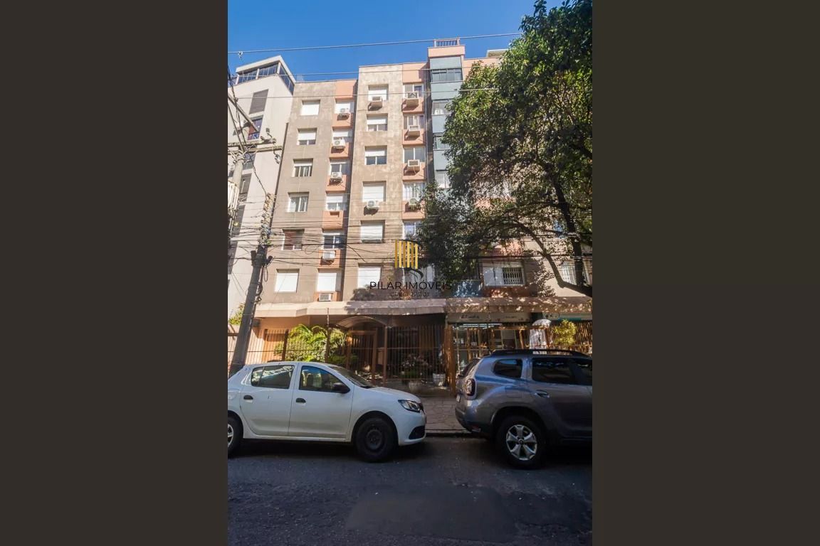 Apartamento com 2 quartos e 1 vaga à venda em Centro Histórico.