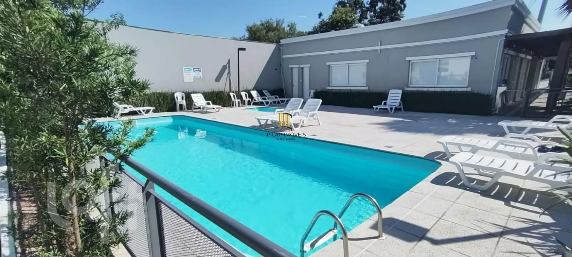 Apartamento de 2 dormitórios, piscina e 1 vaga de garagem em Canoas.
