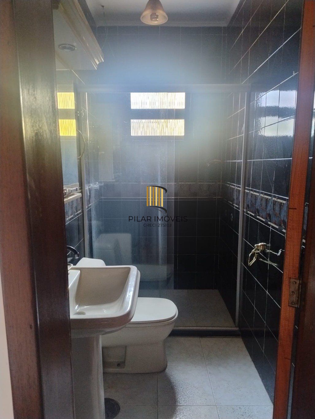 Casa 3 quartos, 4 vagas e churrasqueira no bairro Jardim São Pedro.