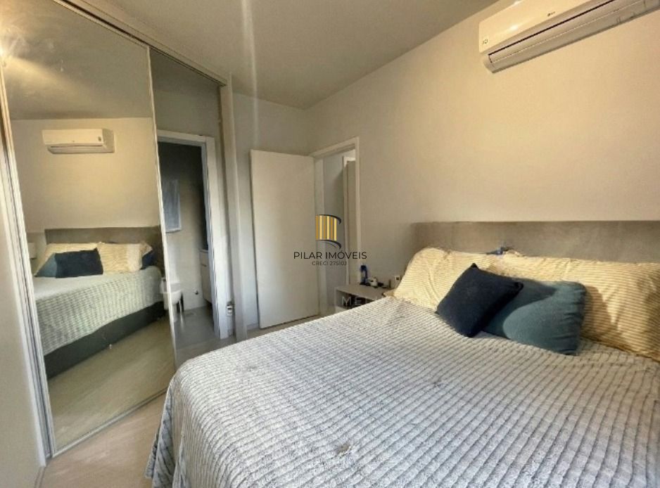 Cobertura de 2 quartos, suíte, 2 vagas no bairro Jardim Planalto.