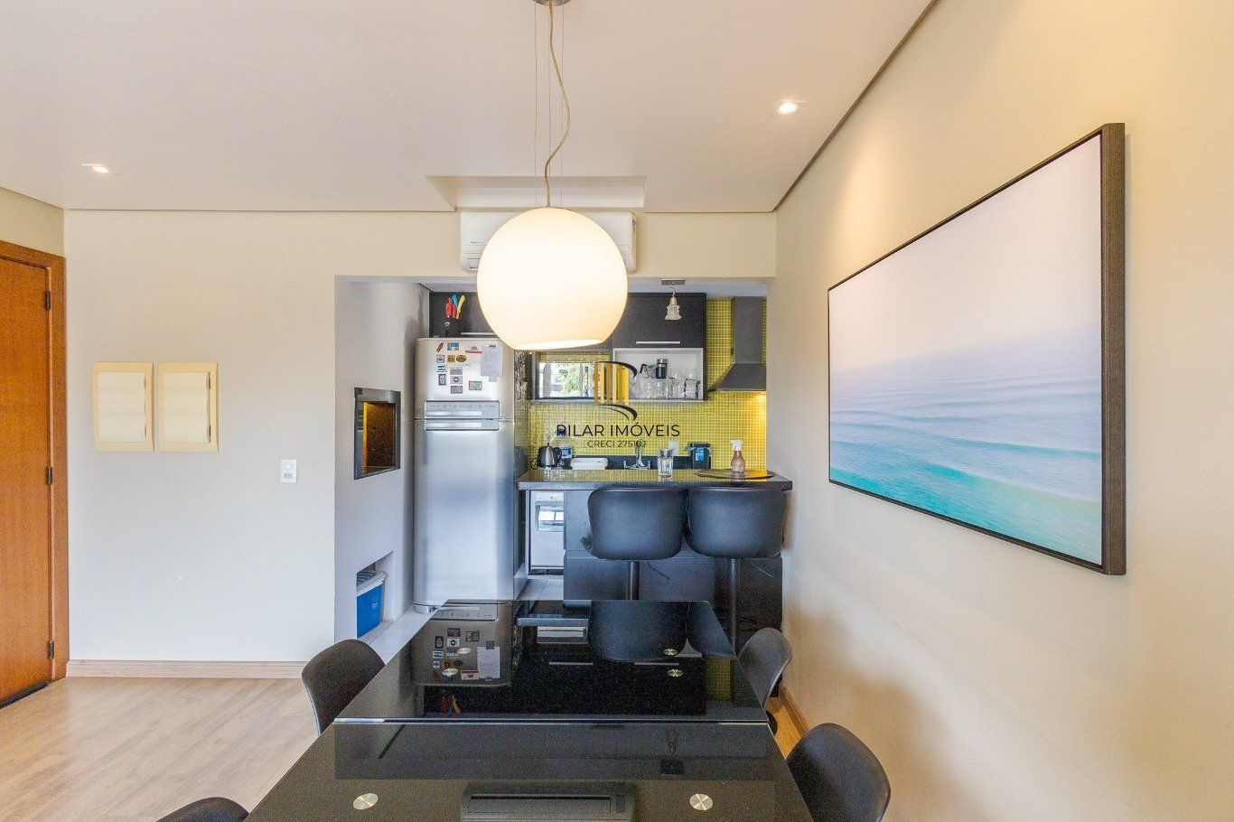Apartamento de 2 quartos e 1 vaga de garagem no Bairro Partenon Porto Alegre.