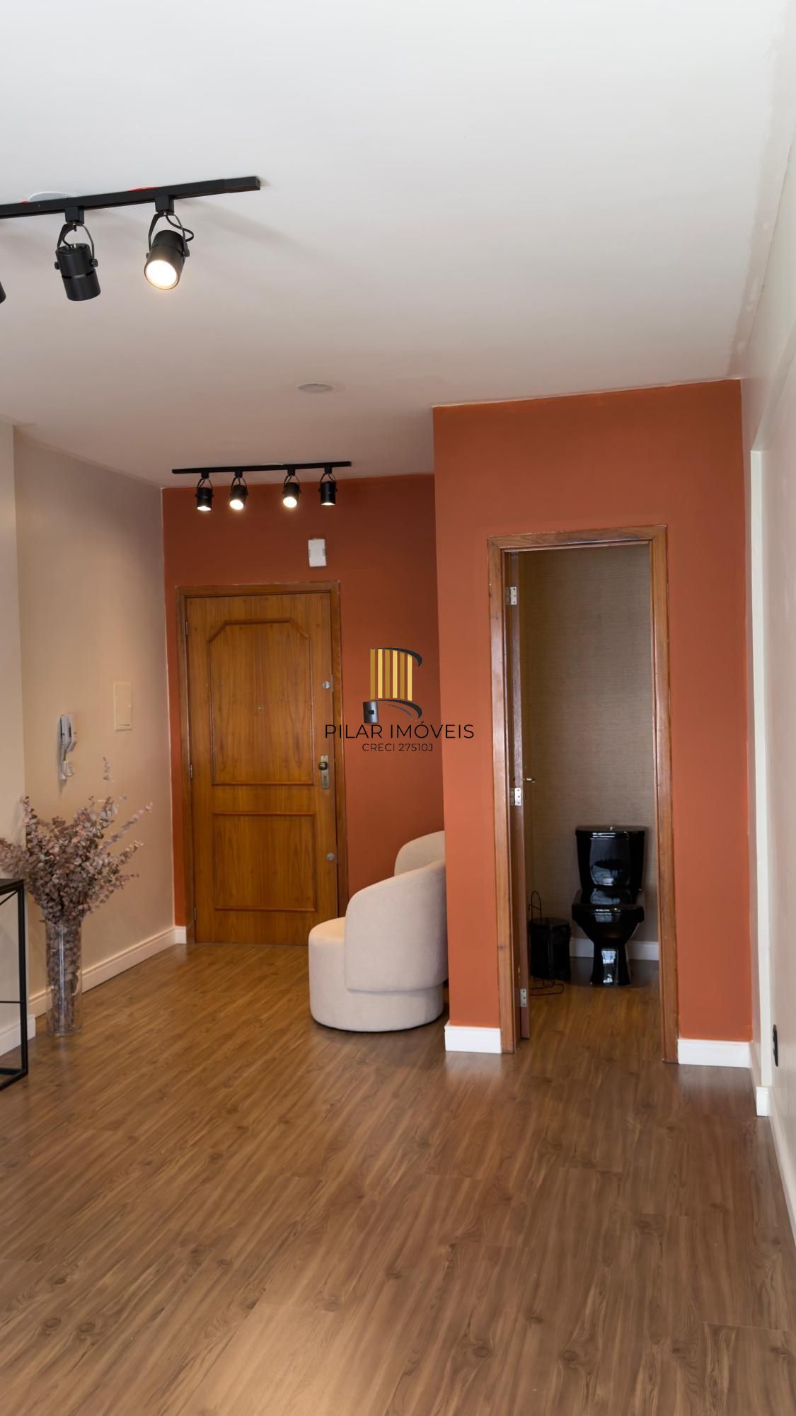 Sala comercial 27m2 Condomínio SPERB na Rua Silva Jardim Auxiliadora Porto Alegre