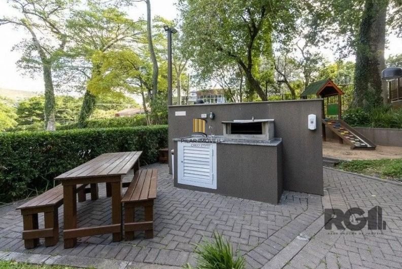 Apartamento de 3 quartos, suíte, elevador e 2 vagas no bairro Teresópolis