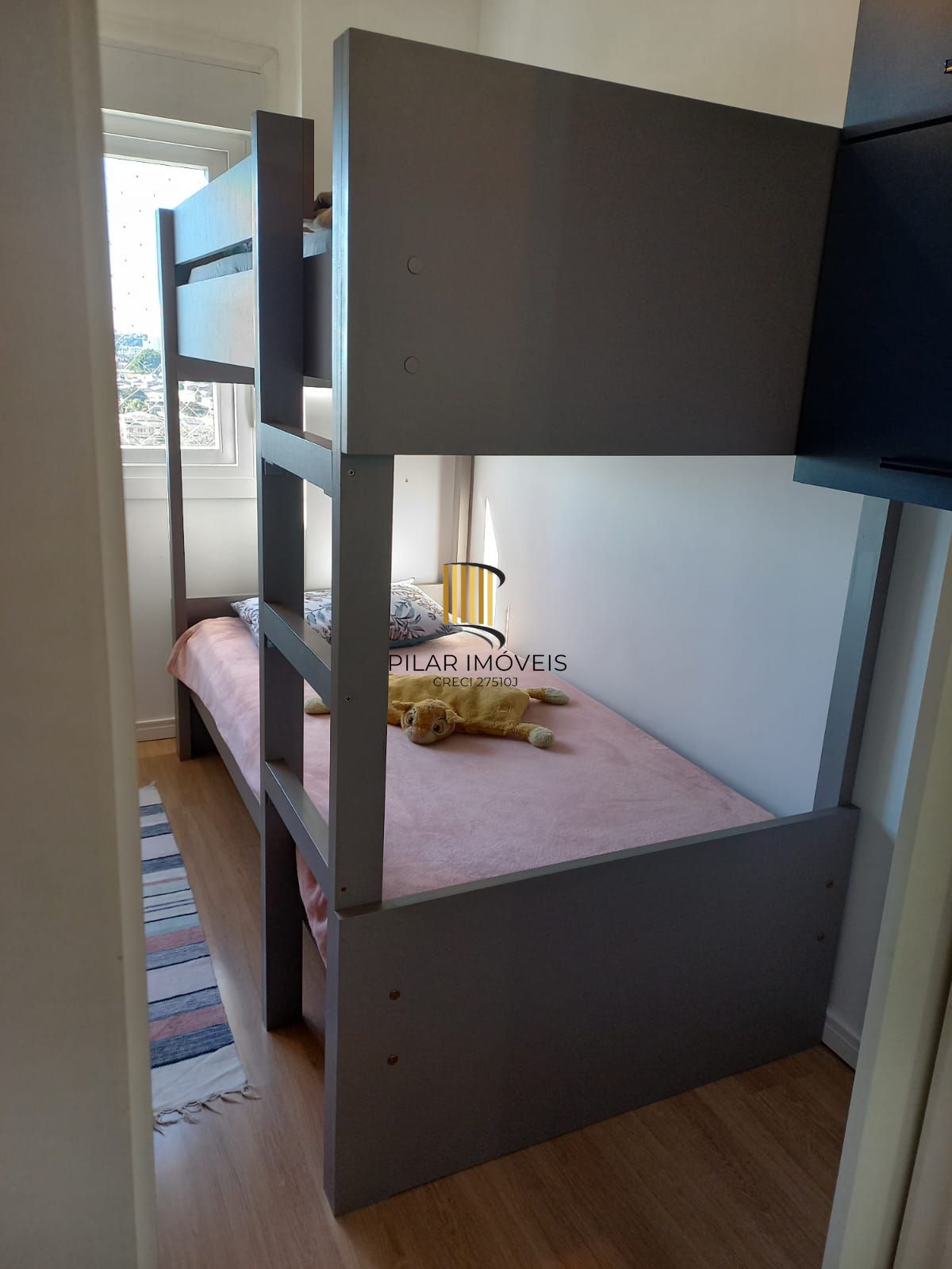 Apartamento de 2 dormitórios , 1 vaga coberta no bairro São Sebastião