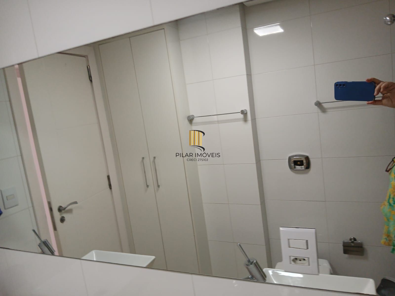 Apartamento com 3 quartos(1 suíte) e 1 vaga de garagem no Bairro Jardim Lindóia