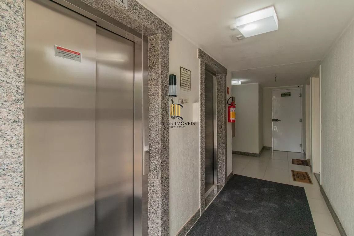 Apartamento à venda com 2 quartos 49 m²
