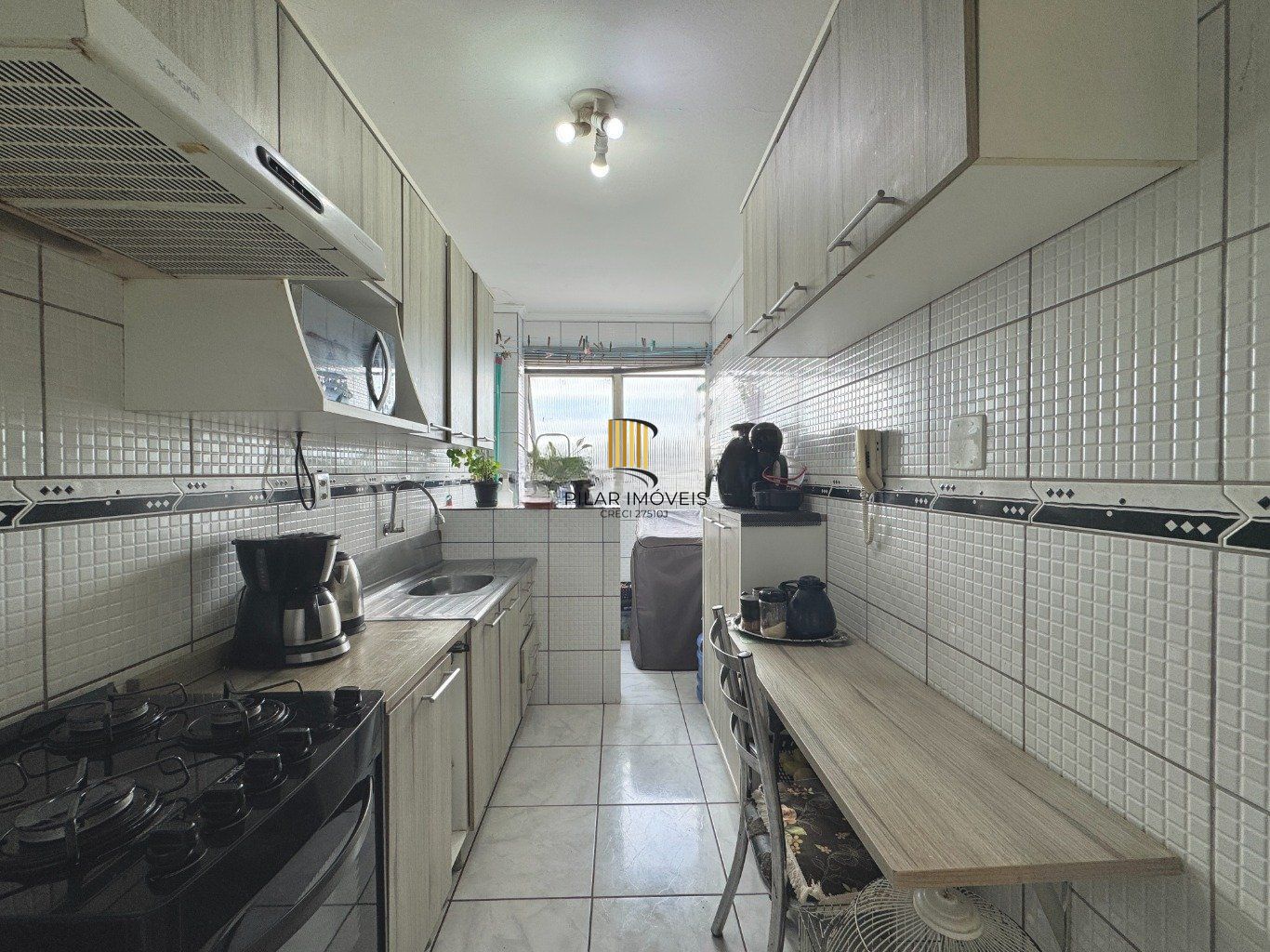 Apartamento com  2 dormitórios e com 1 vaga de garagem em Canoas.