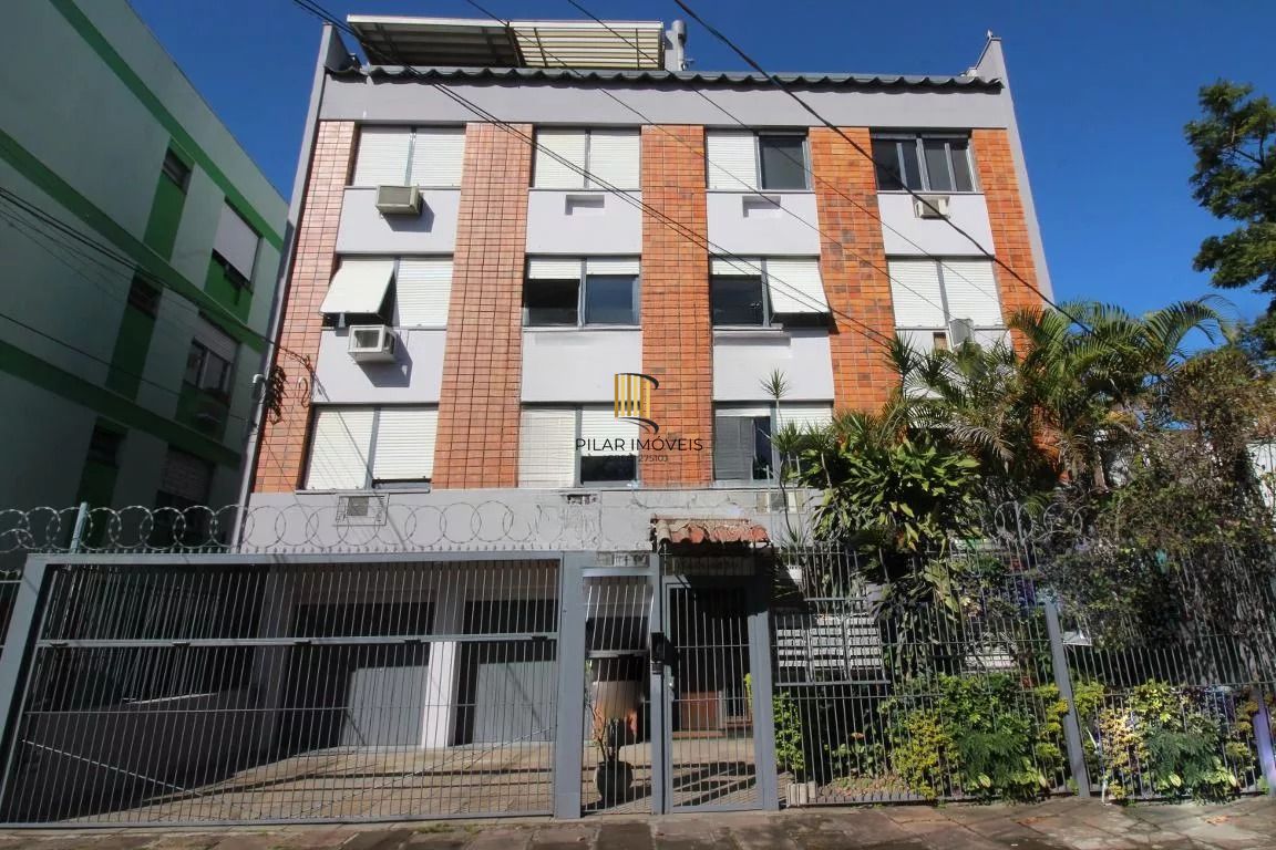 Apartamento 1 quarto, mobiliado e com 2 vagas de garagem no bairro Santana