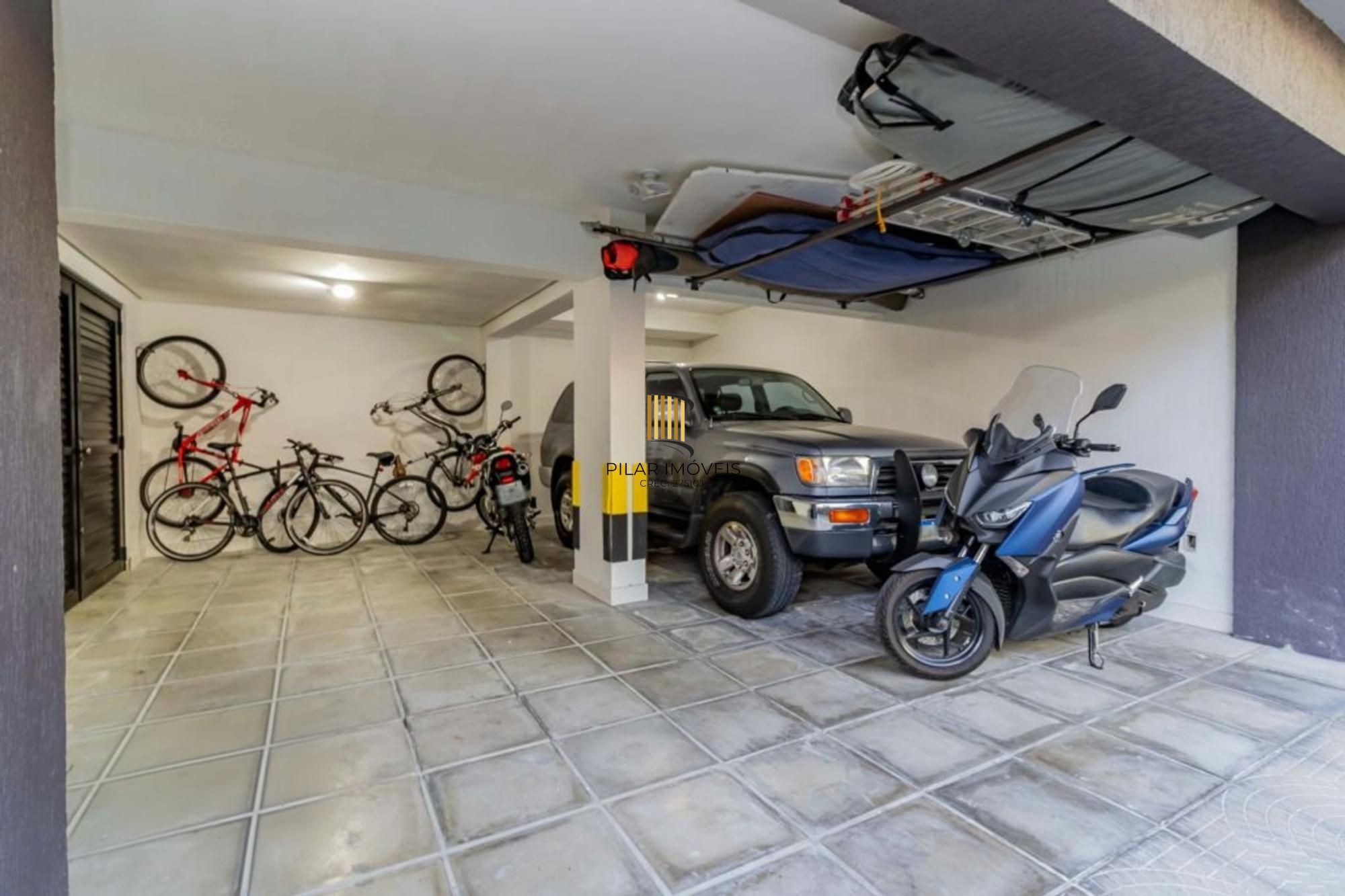 Casa em Condomínio à venda com 2 quartos 212 m² no Tristeza