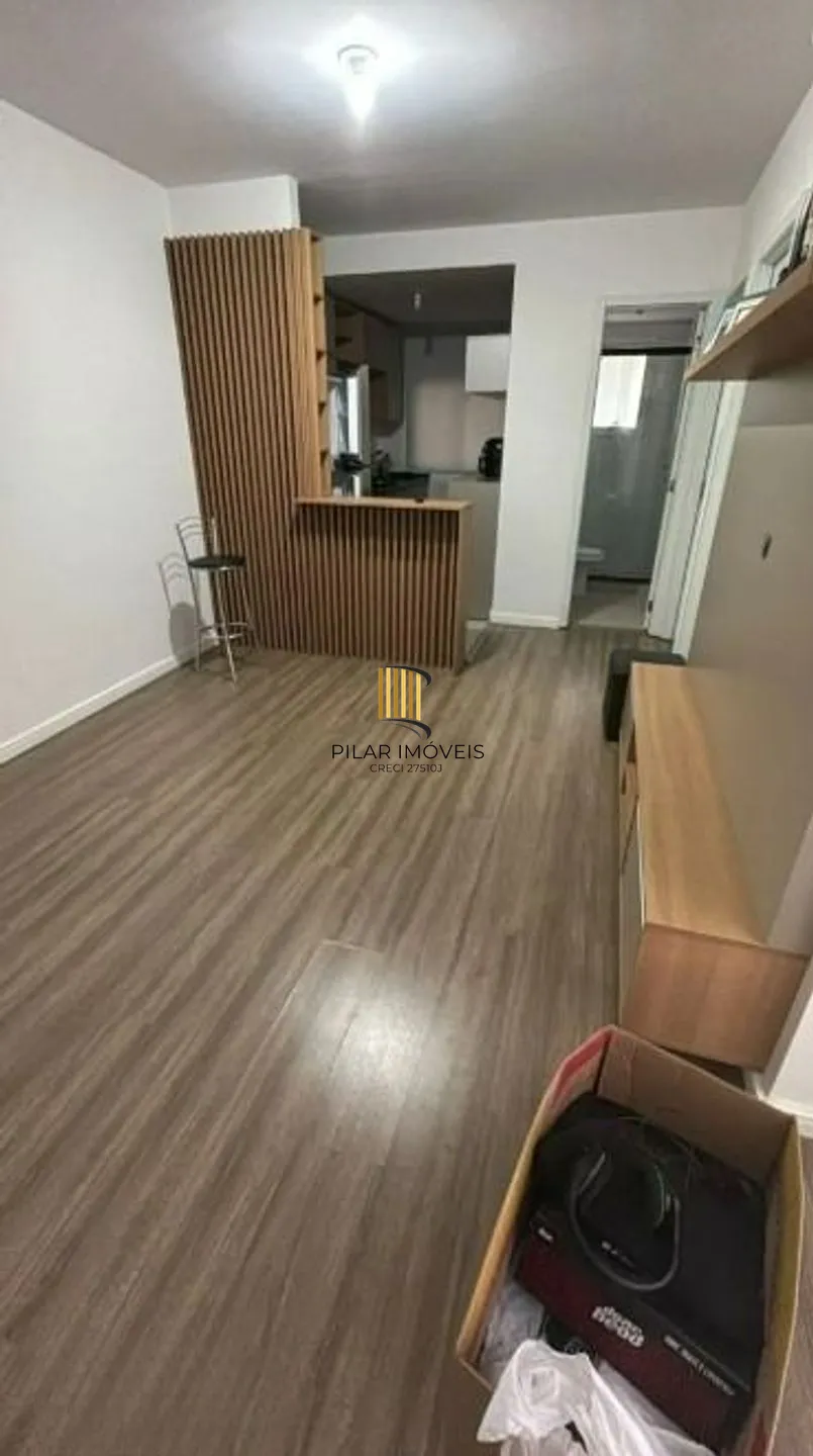 Apartamento de 2 dormitórios, piscina e 1 vaga de garagem em Canoas.