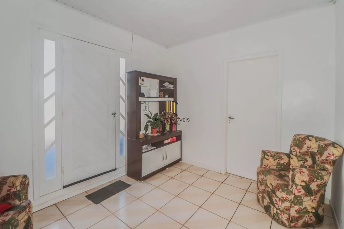 Casa e loja à venda com 300m², 3 quartos e 3 vagas no Rubem Berta