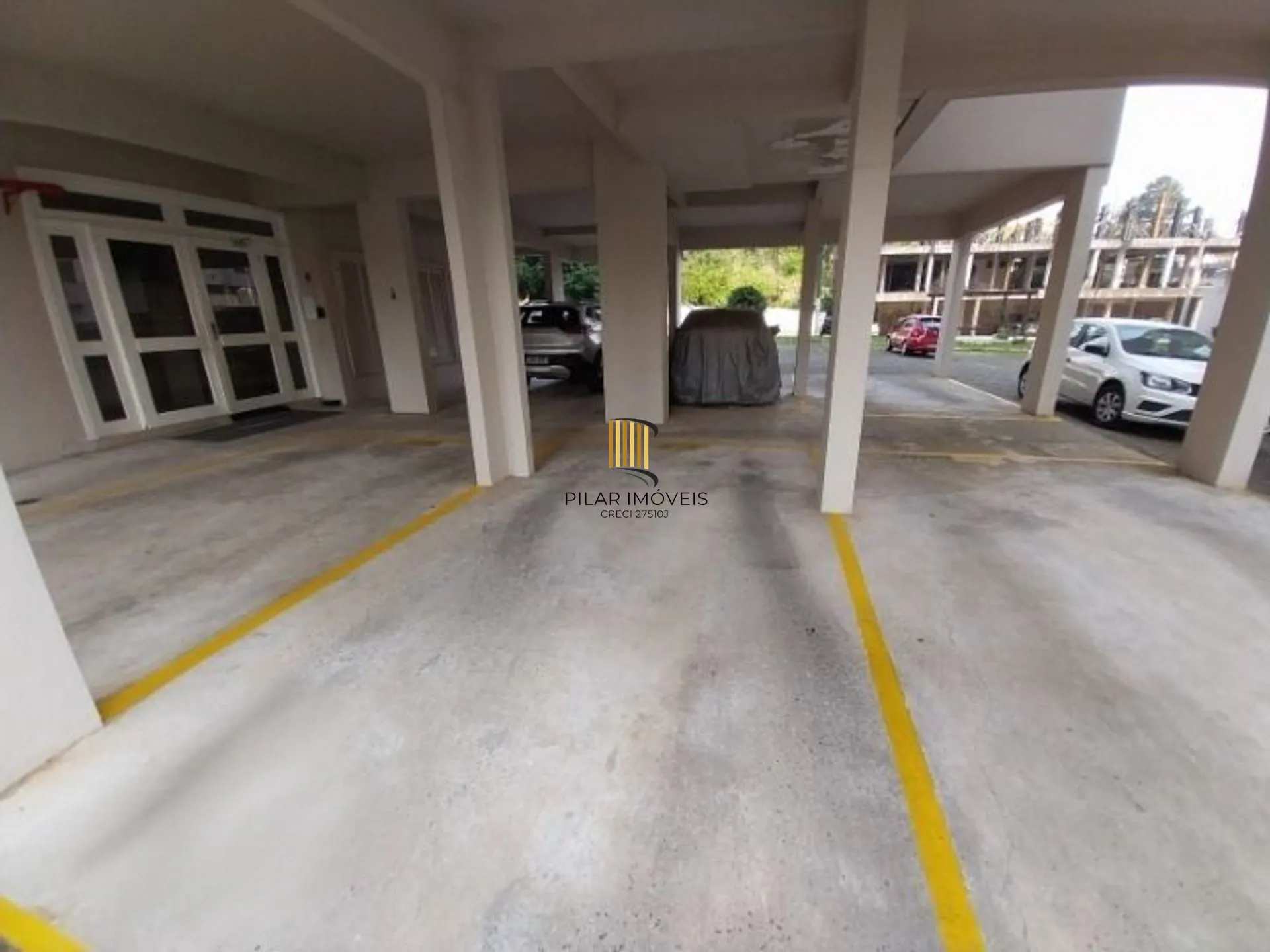 Apartamento de 3 dormitórios, elevador e 1 vaga de garagem em Canoas.