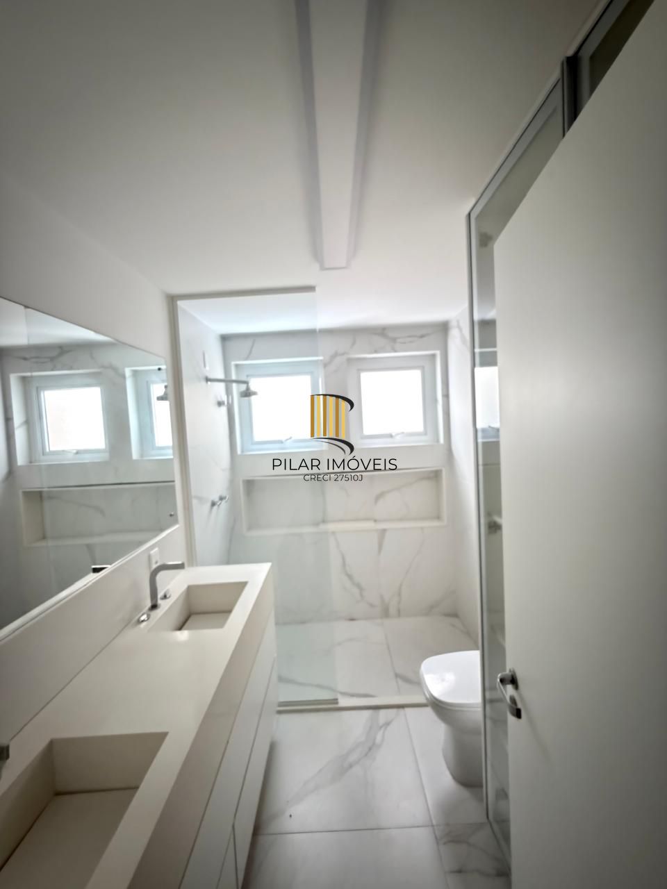 Apartamento 3 Dormitórios Reformado no Centro Histórico