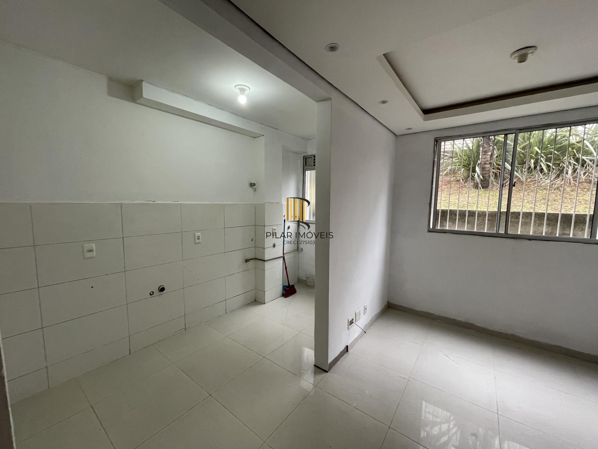 Apartamento Térreo 2 quartos em condomínio fechado com piscina e infra completa