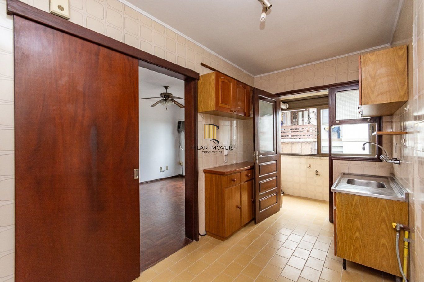 Apartamento com 2 dormitórios e 64m² à venda no Bairro Passo da Areia