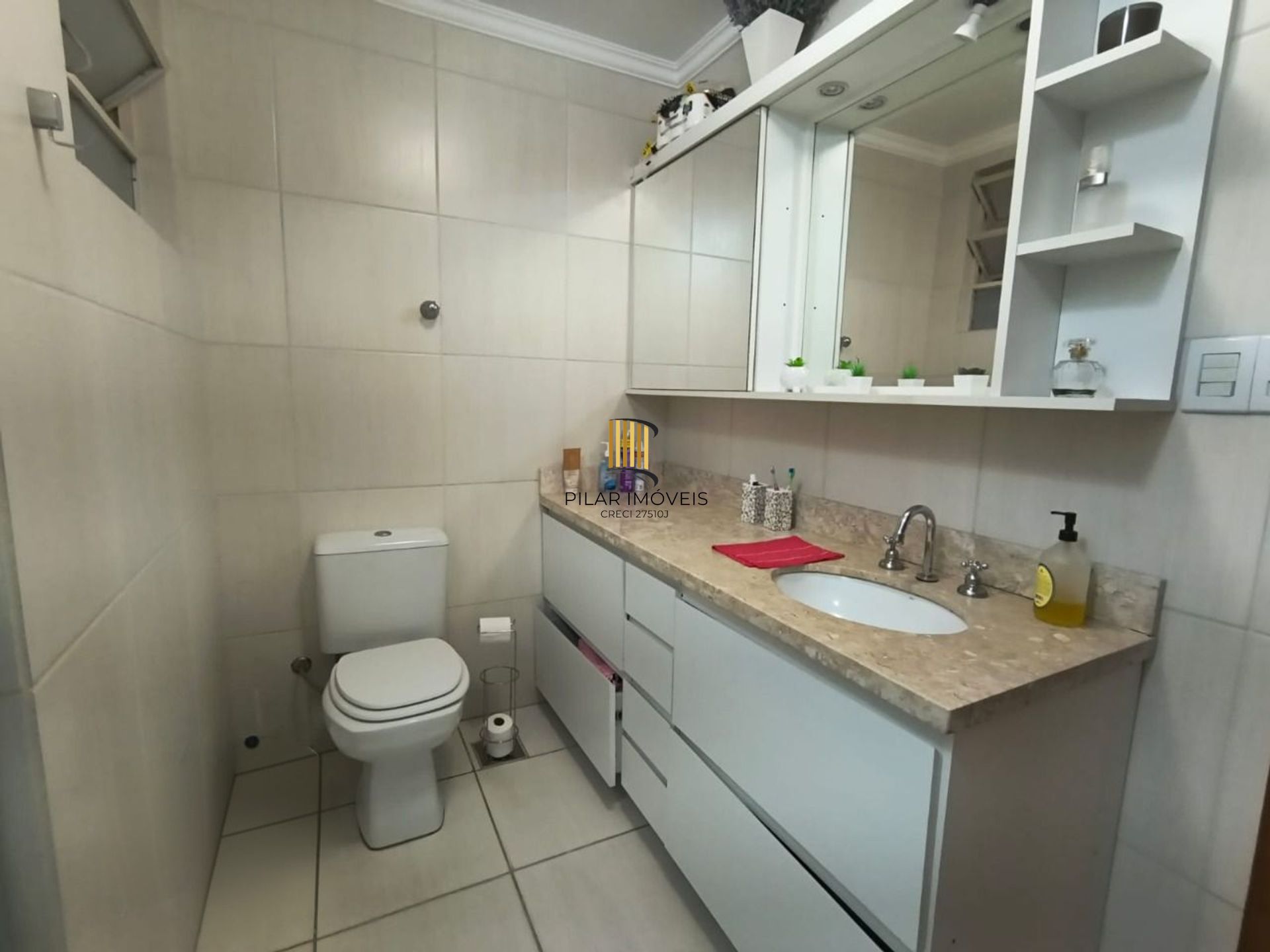 Apartamento Terreo com 2 Dormitorios e 48m² à venda em Passo D'areia