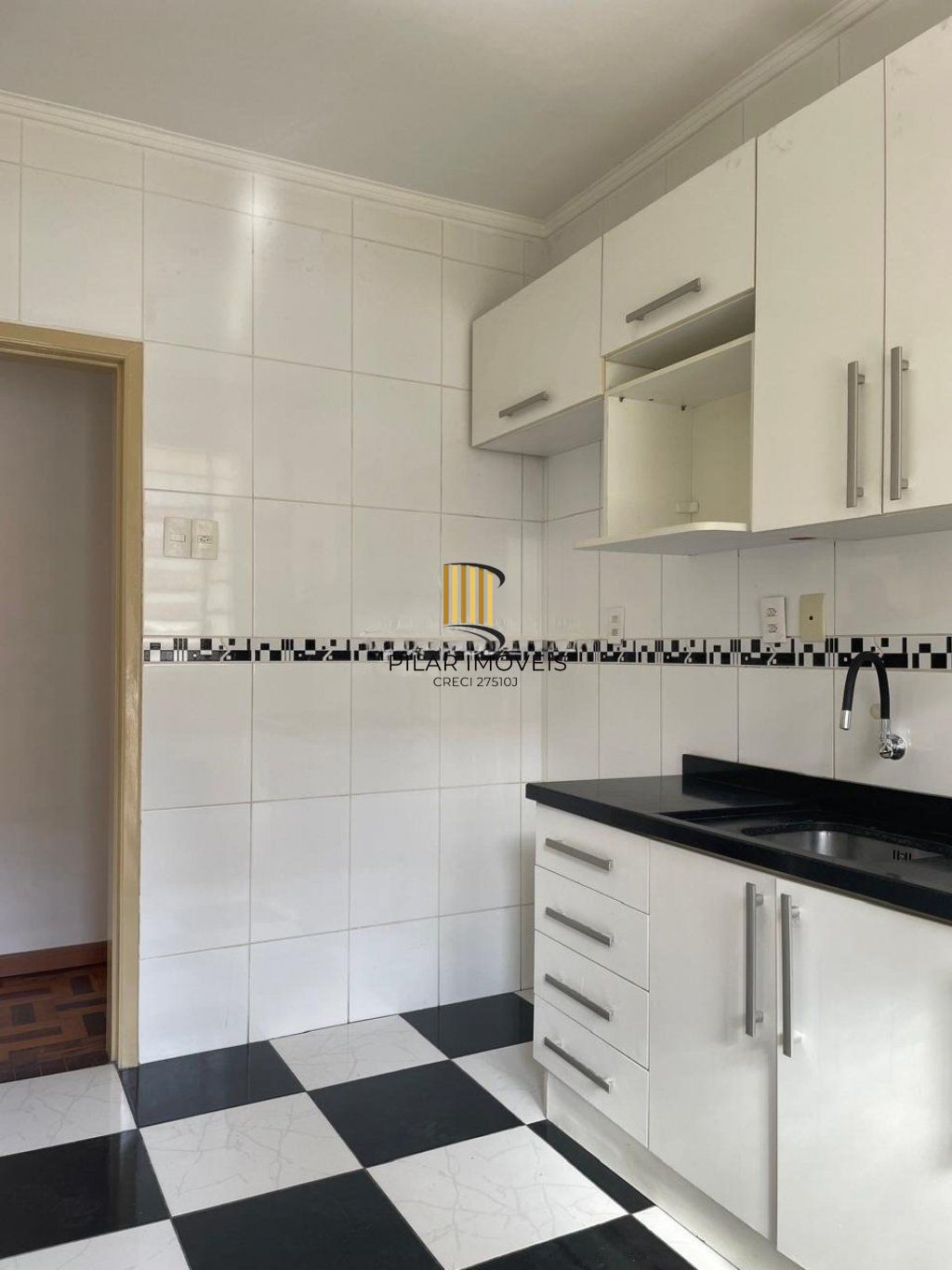 Apartamento com 2 dormitórios no Bairro Santa Cecília