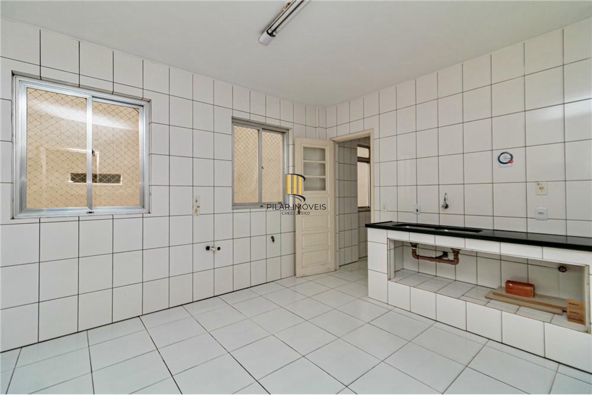 Apartamento 120 metros privativos 3 dormitórios,  Centro Histórico Porto Alegre