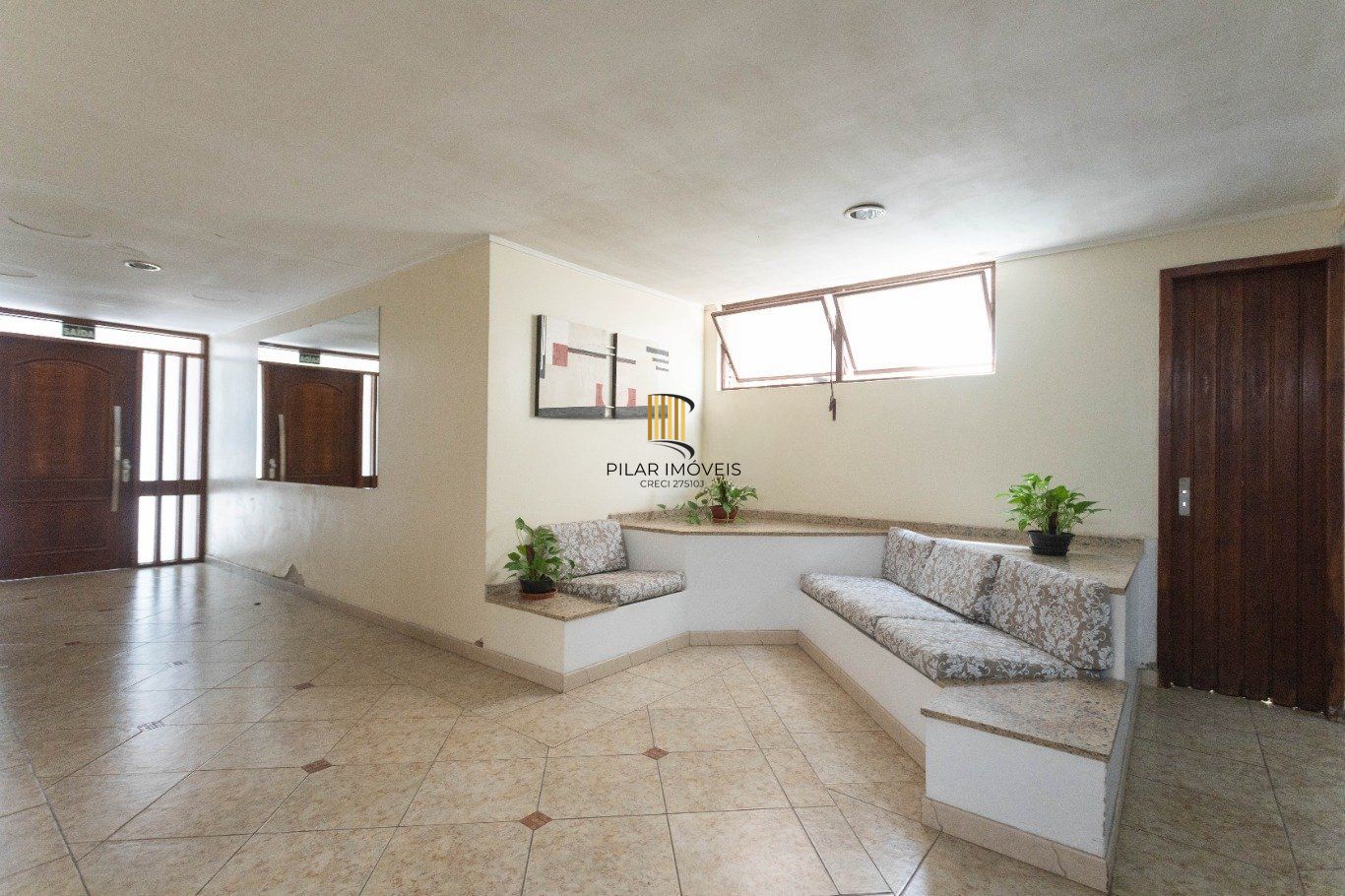 Apartamento com 2 quartos e 75m² à venda em Petrópolis, Porto Alegre.