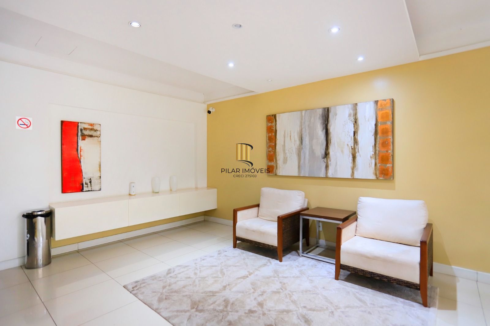 Apartamento de 2 dormitórios no bairro Jardim Lindóia