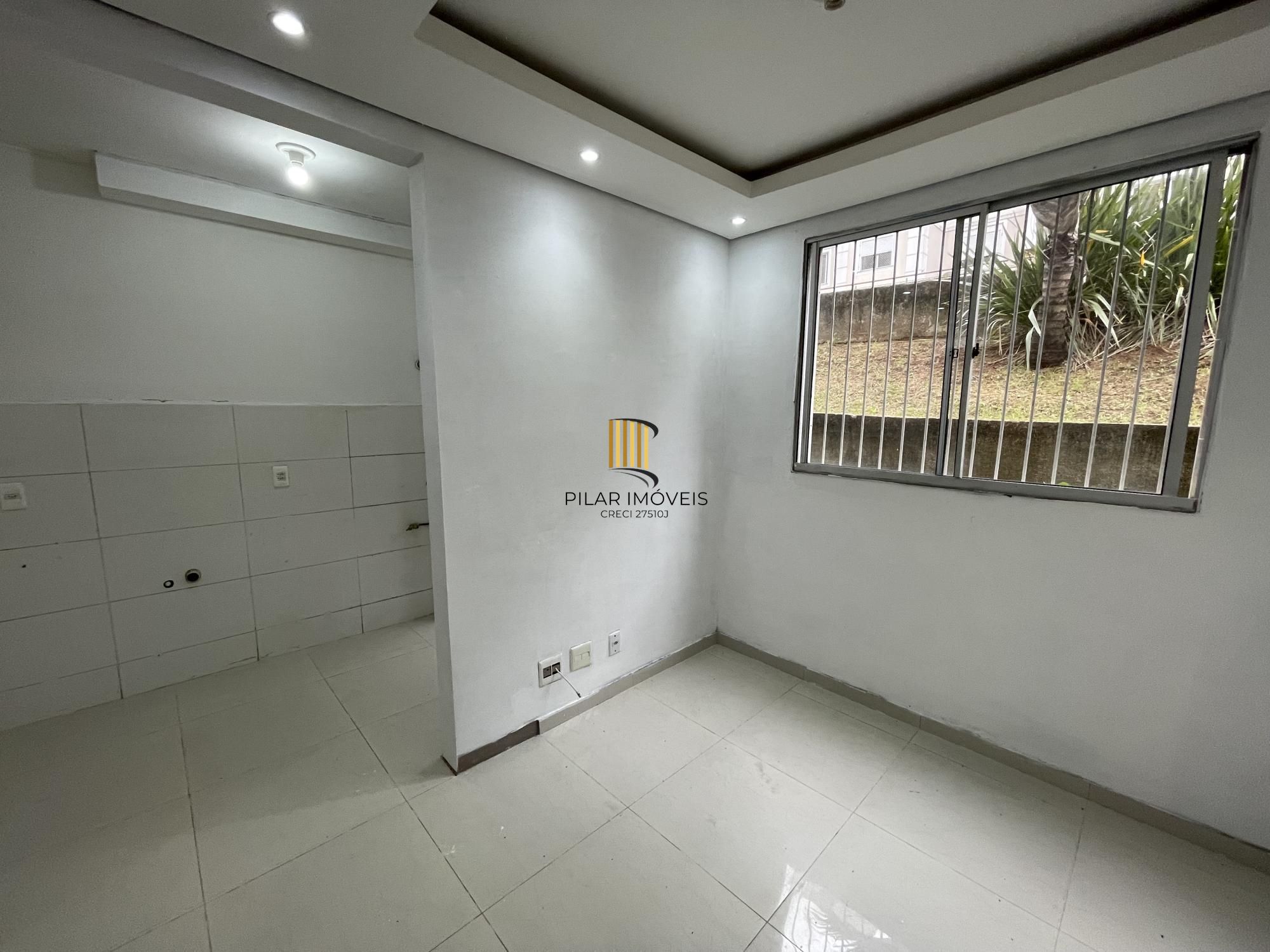 Apartamento Térreo 2 quartos em condomínio fechado com piscina e infra completa