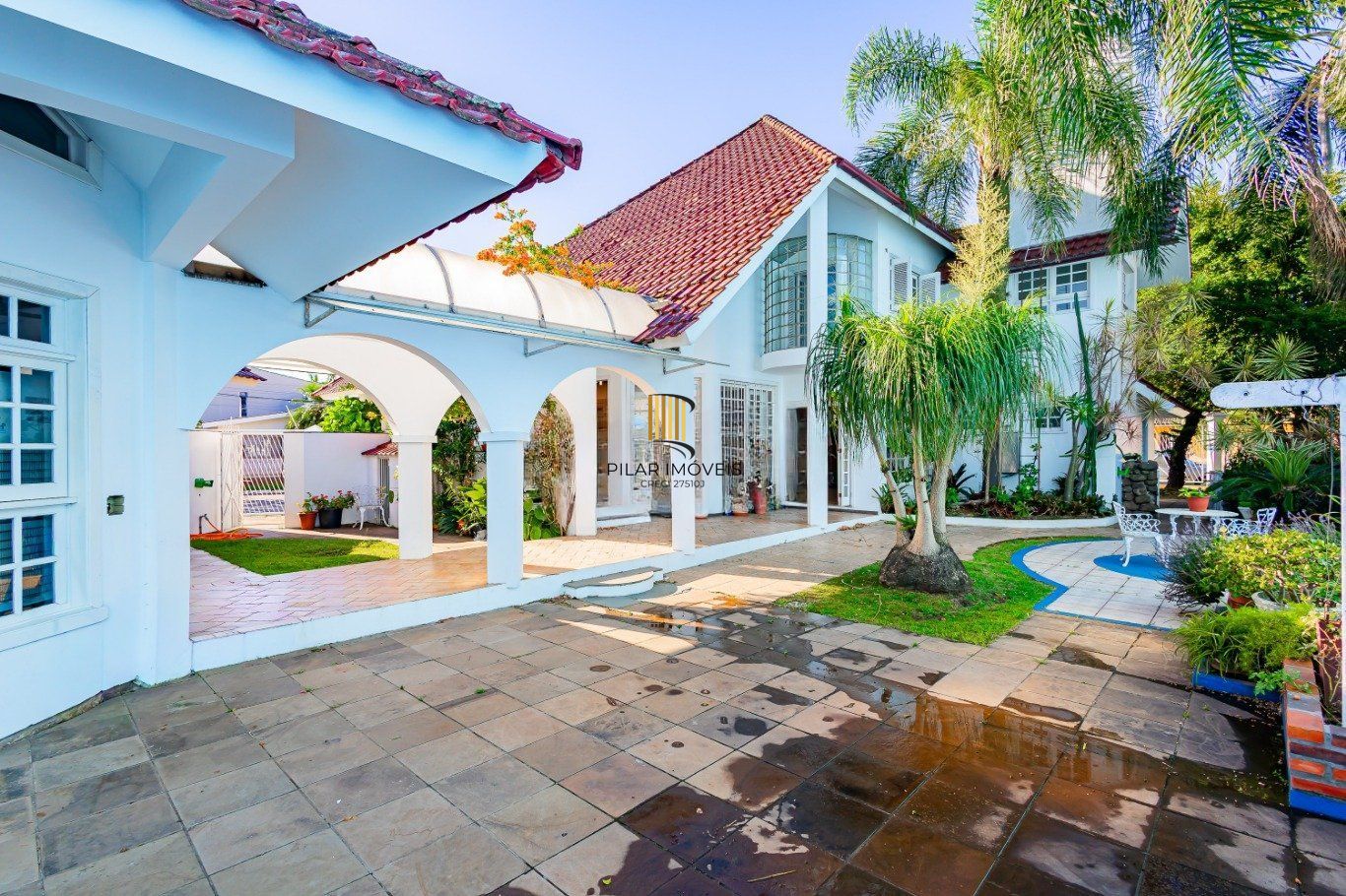 Casa com 3 dormitórios, 2 vagas de garagem no bairro Marechal Rondon em Canoas.