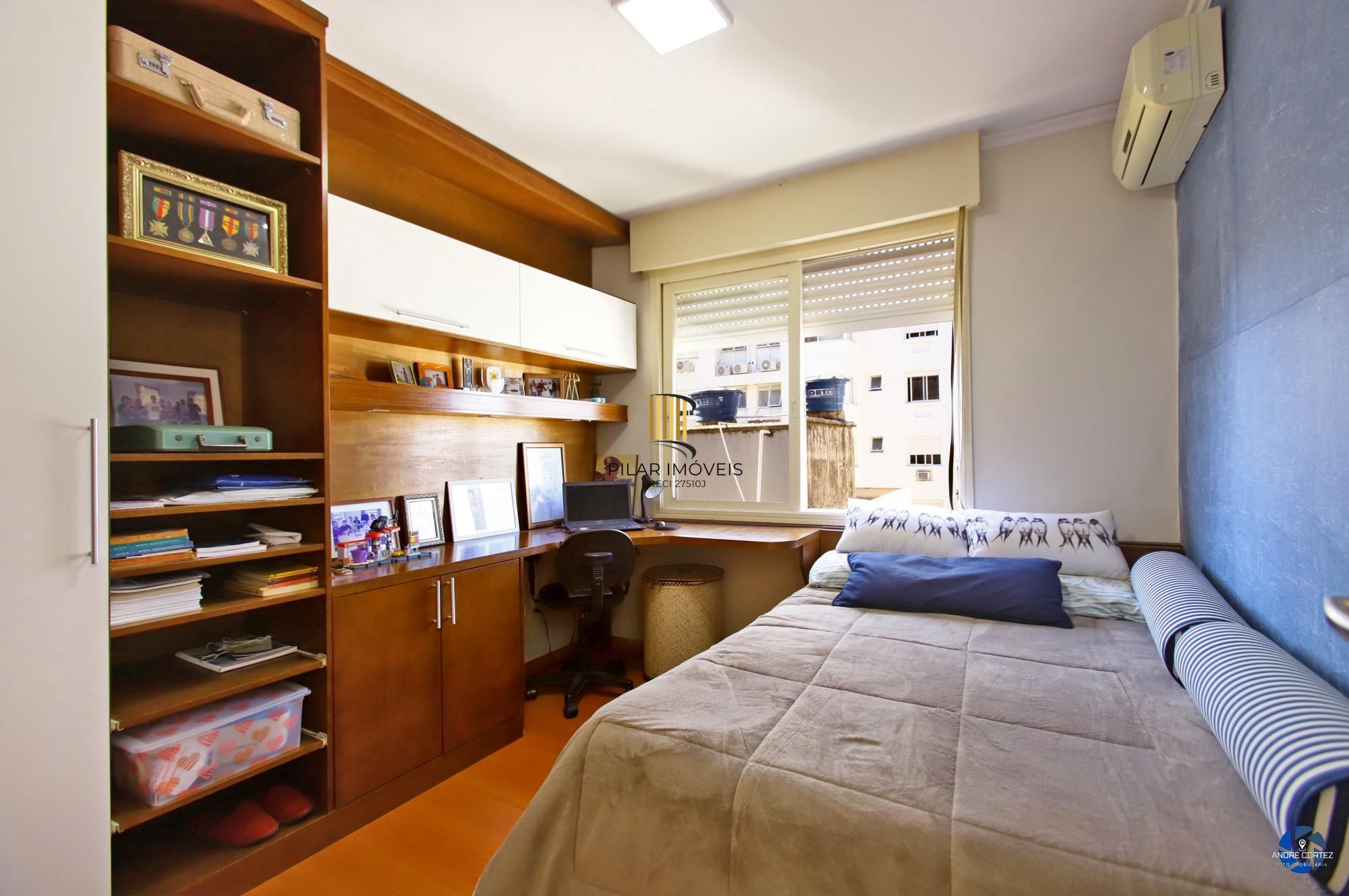 Cobertura com 3 dormitórios e 2 vagas no Bairro Santana