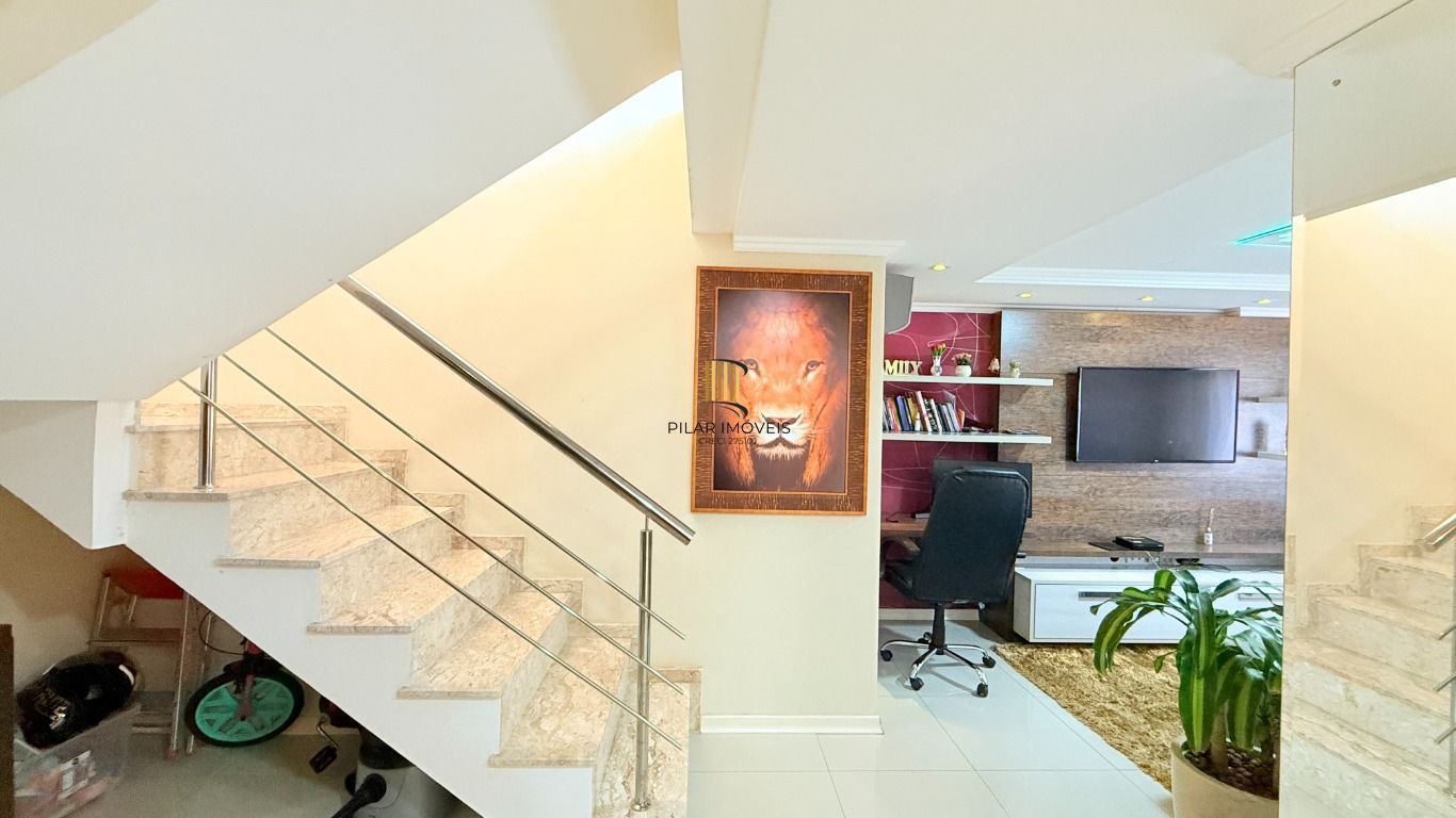 Apartamento de 3 dormitórios e 2 vagas de garagem em cachoeirinha.