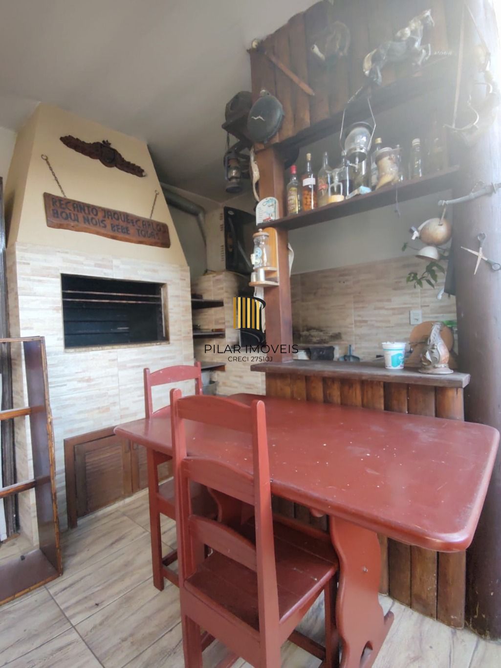 Casa de 3 dormitórios e 2 vagas de garagem em Cachoerinha.