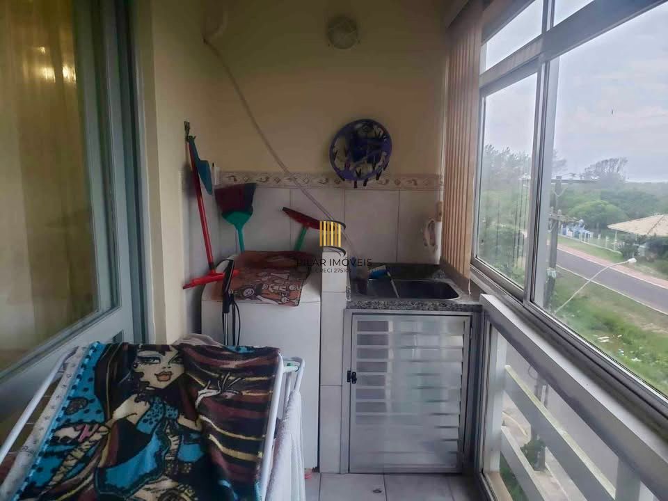 Apartamento 1 quarto com 1 vaga escriturada no condomínio Waikiki Capão Novo, Capão da Canoa.