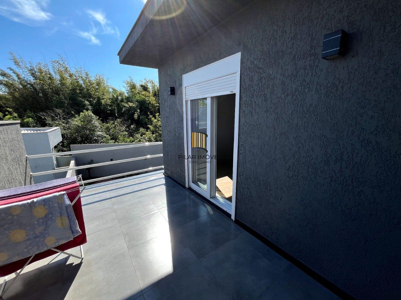 Casa de 3 dormitórios e 4 vagas de garagem em Gravataí.