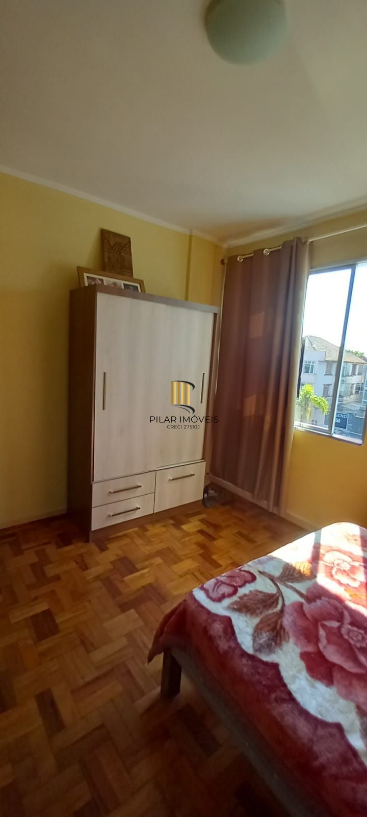 Apartamento com 2 quartos,1 vaga de garagem e elevador no bairro Navegantes