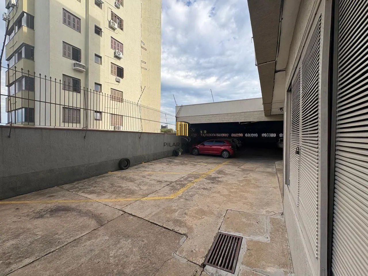 Apartamento 1 Dormitório com 1 vaga e elevador na Protásio Alves
