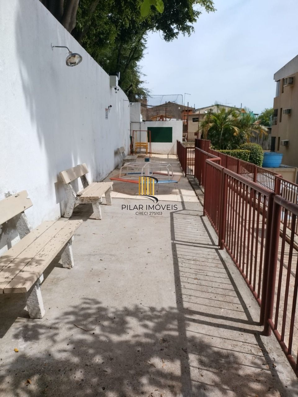 Apartamento semi mobiliado de 2 dormitórios bairro Sarandi