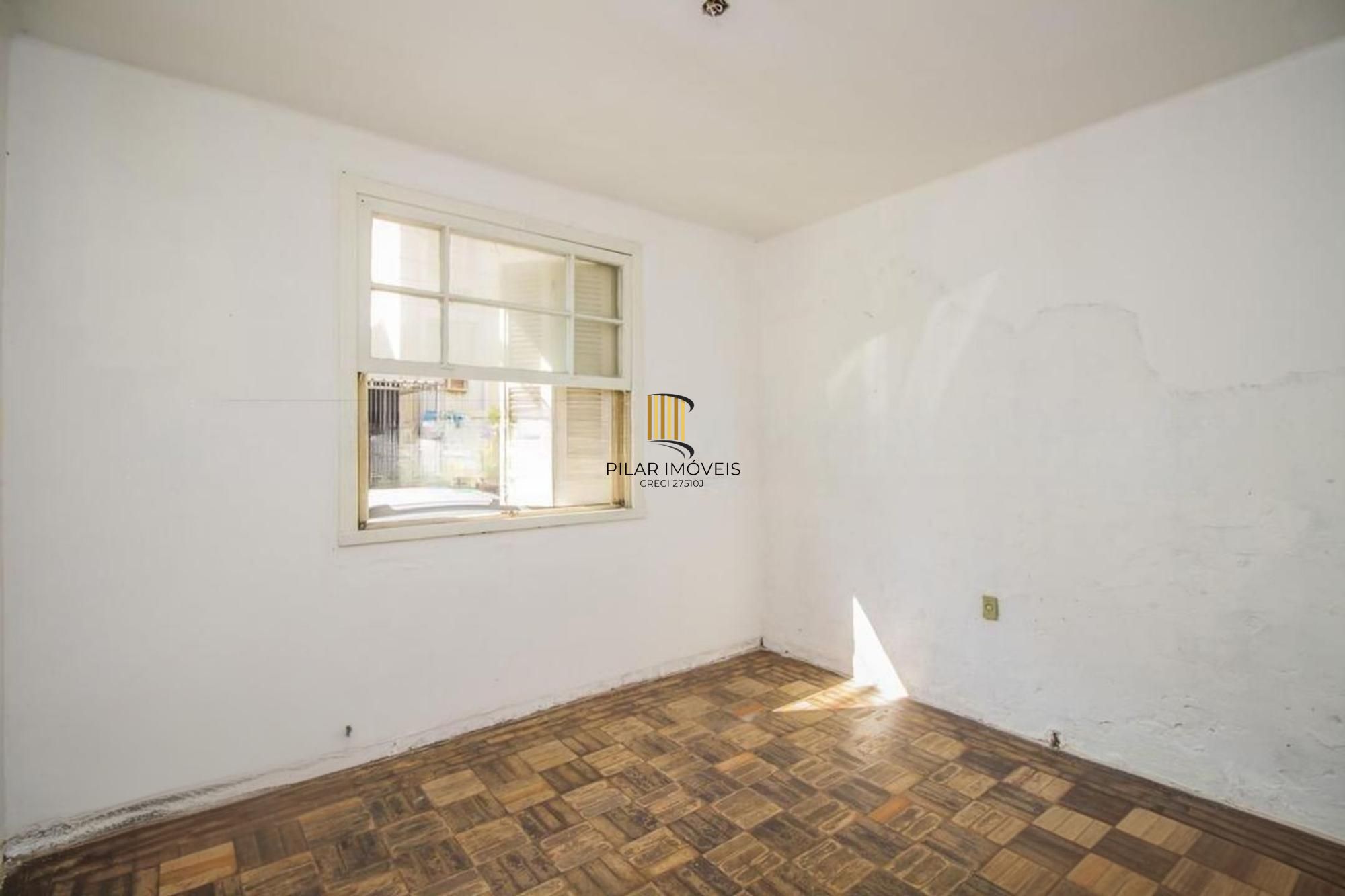 Aoartamento térreo de 2 quartos, 2 banheiros no bairro Cidade Baixa.