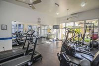 Apartamento com 2 quartos, 1 vaga, gás central e elevador no bairro Sarandi.