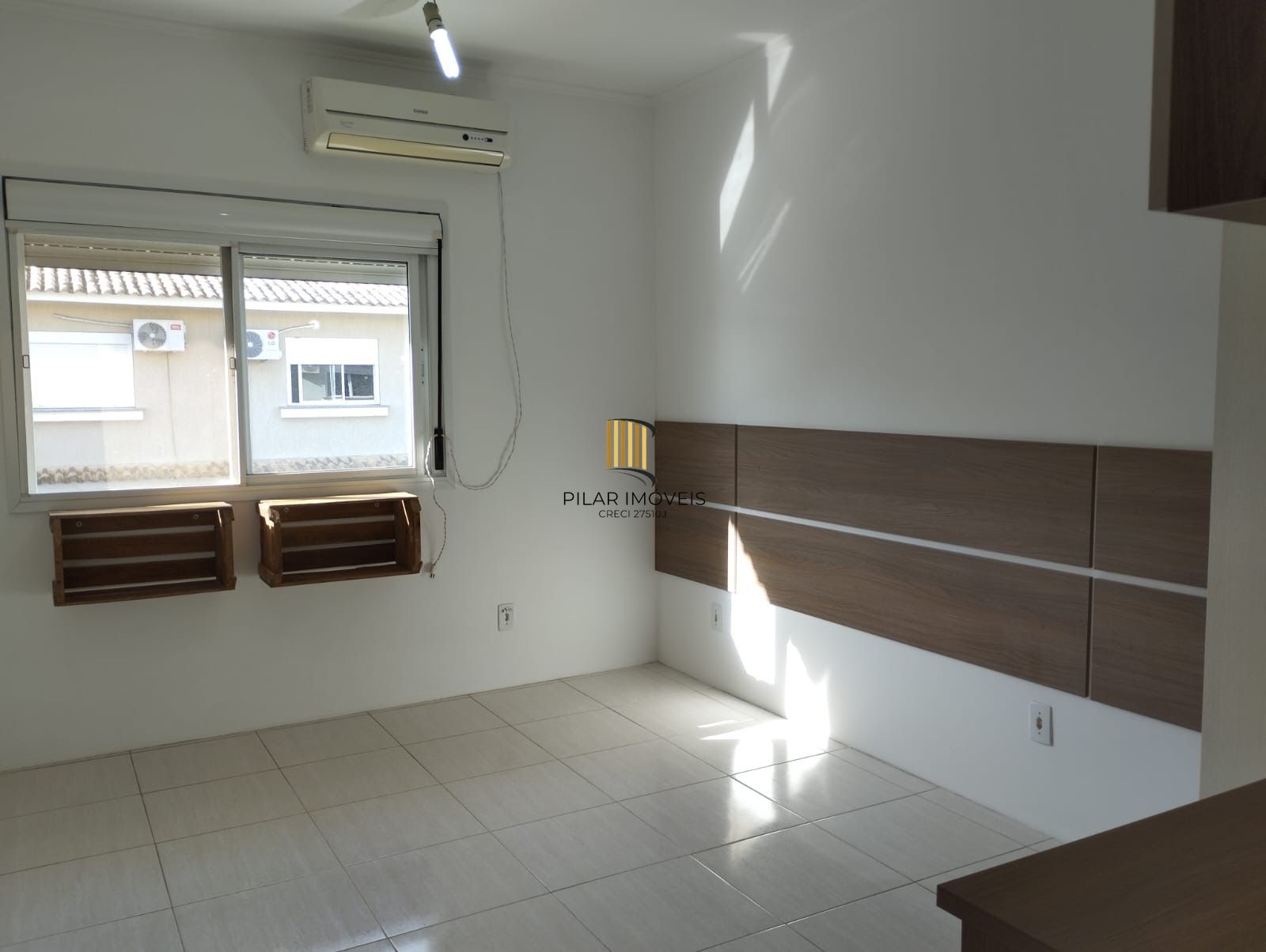 Casa Sobrado semi mobiliada com 2 dormitórios Avenida Juca Batista 115m2