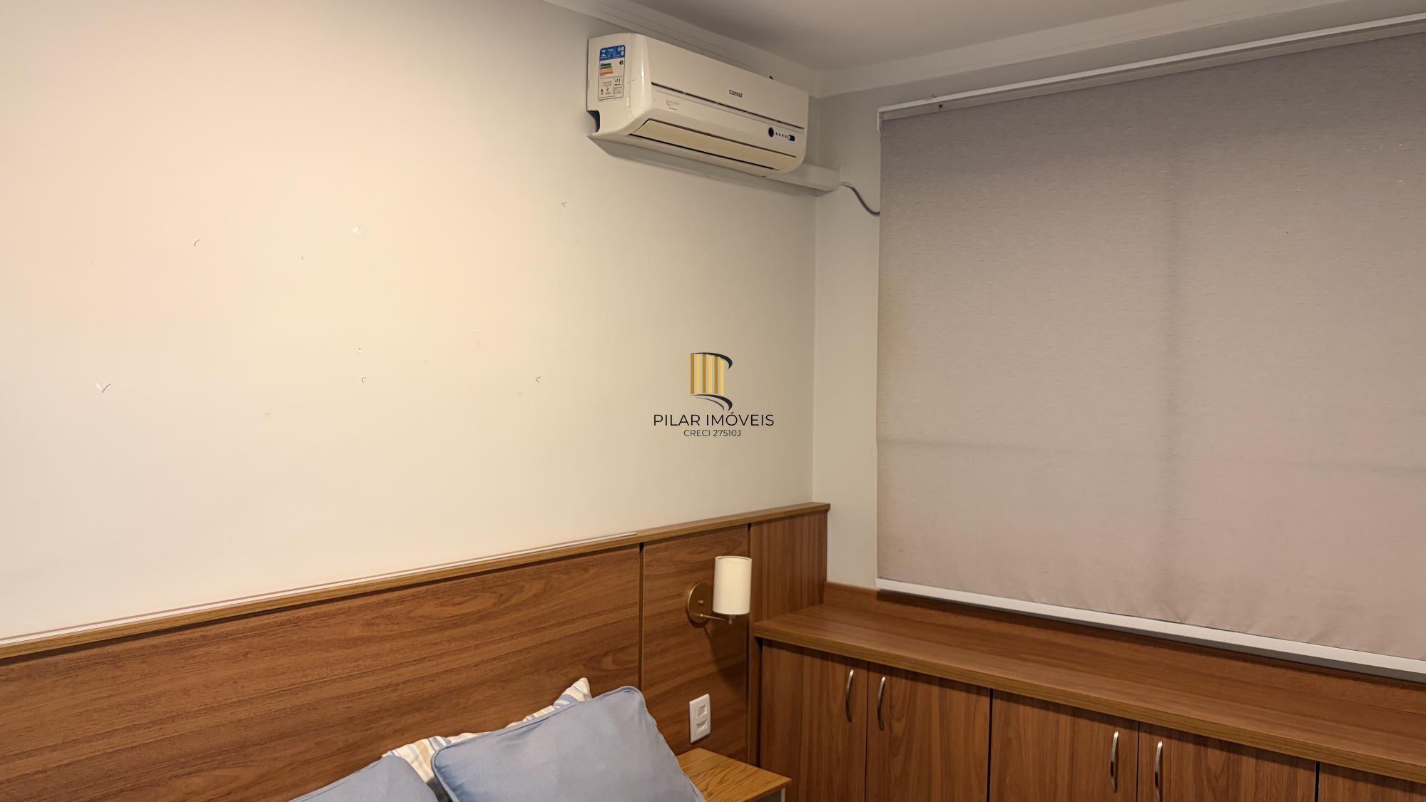 Apartamento com 2 quartos e 1 vaga de garagem no Bairro Sarandí