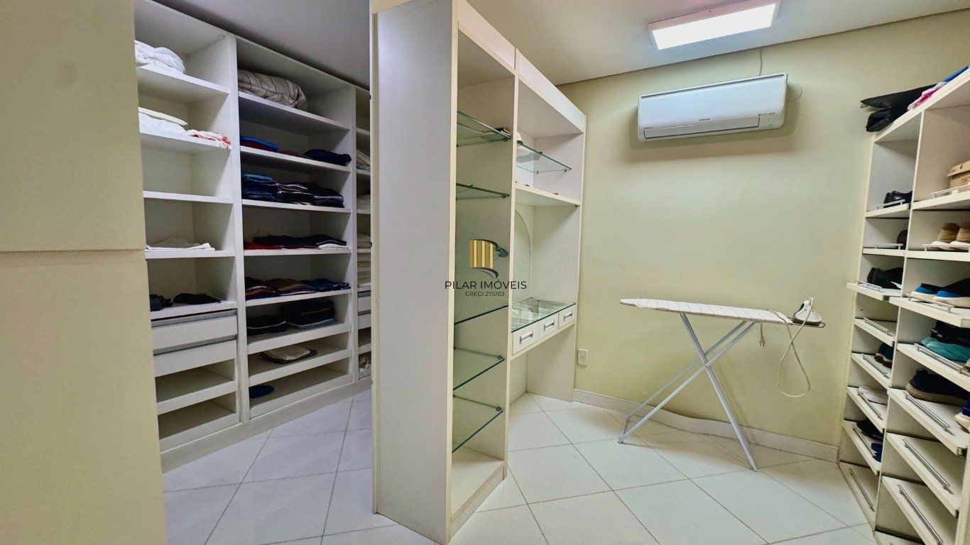 Casa com 4 Quartos e 4 banheiros, 600 m² por R$ 3.790.000 no Jardim Lindóia.