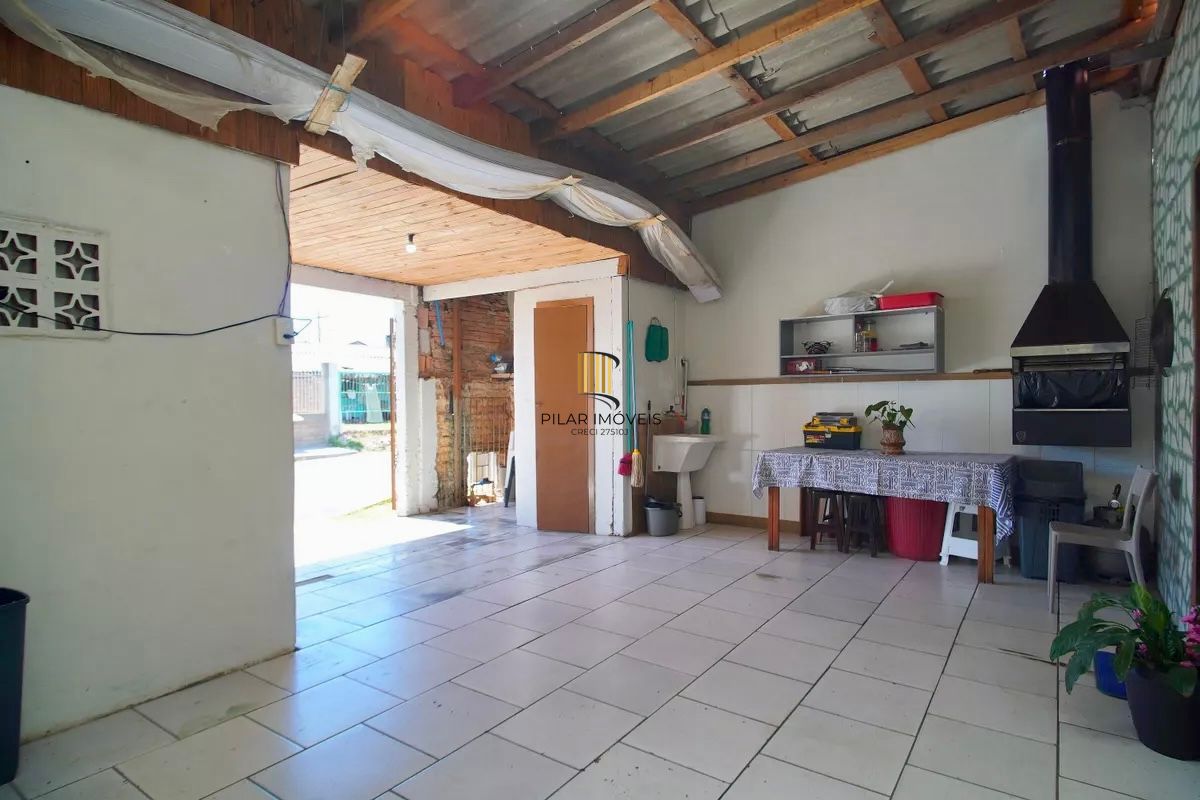 Casa à venda com 137m², 2 quartos, 2 banheiros e 2 vagas Vicentina São Leopoldo