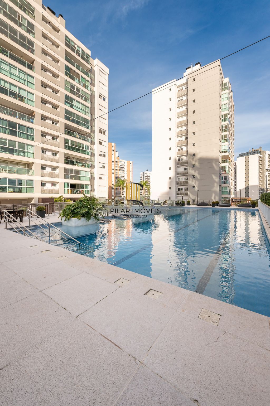 Apartamento Garden com 3 quartos, 2 suítes, 2 vagas à venda no Central Parque.