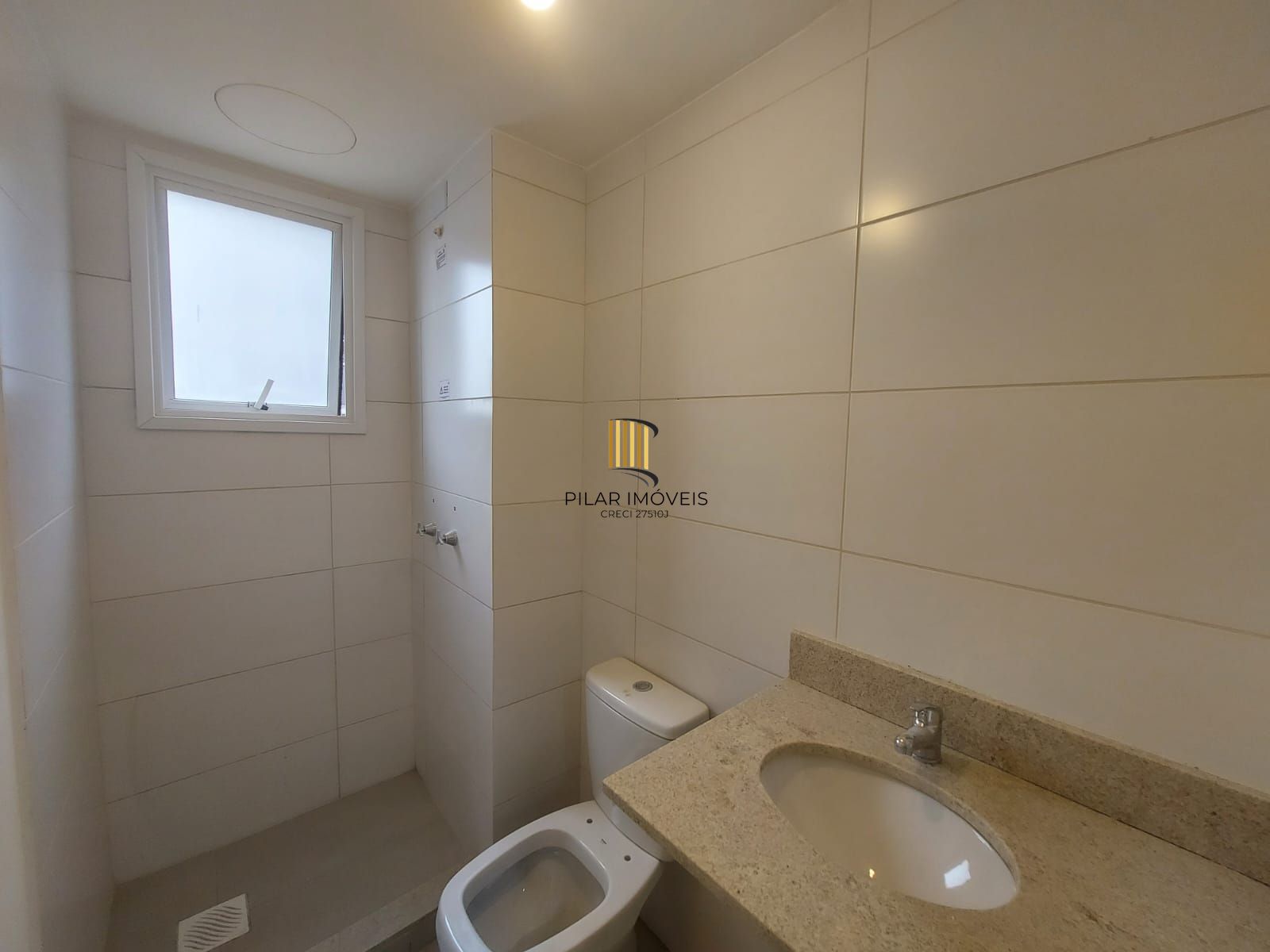 Apartamento de 2 quartos, suíte, elevador e 1vaga no bairro Jardim Sabará
