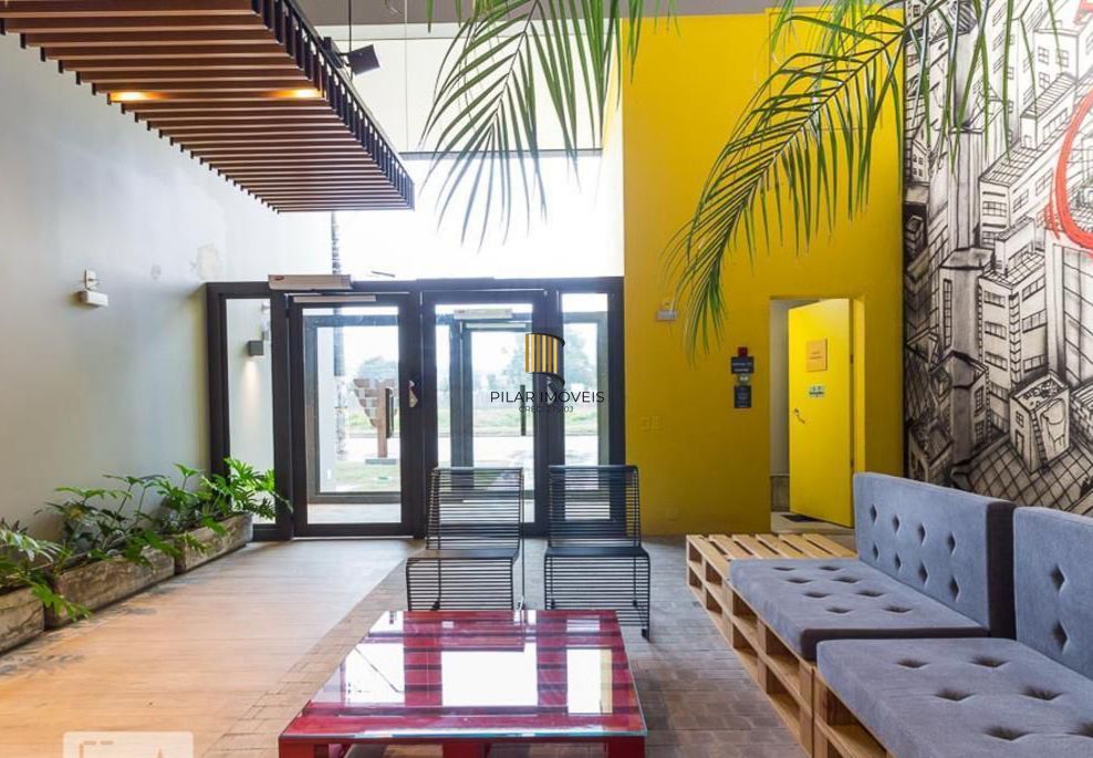 Apartamento com 1 dormitório e 1 vaga de garagem no Bairro Partenon