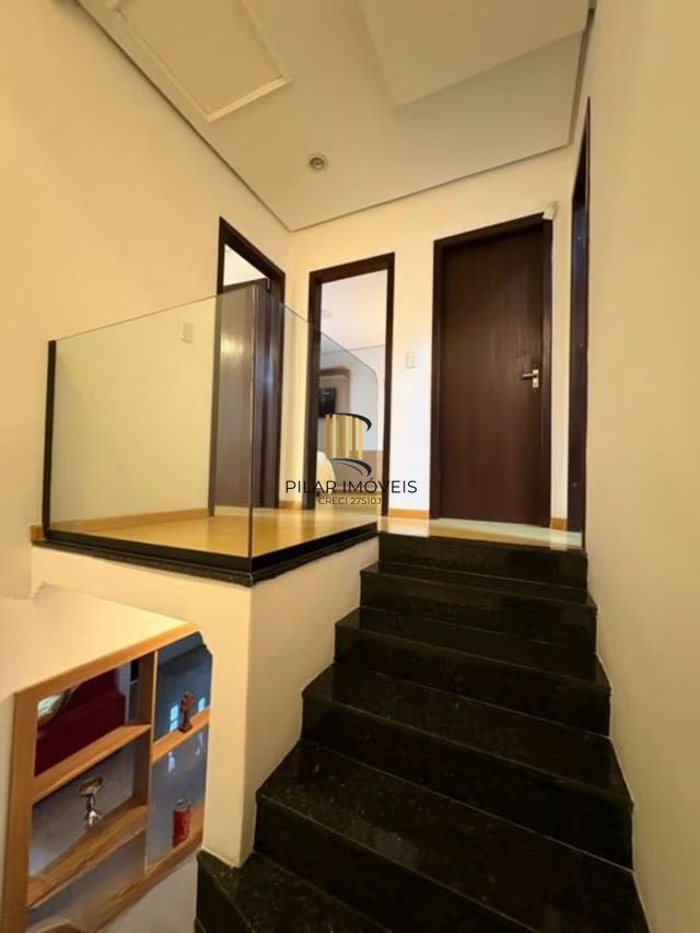 Casa de 3 dormitórios e 1 vaga de garagem em cachoeirinha.