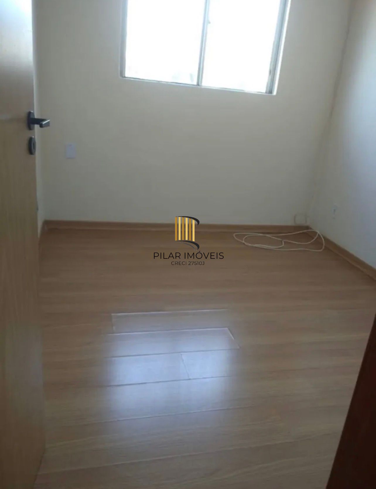 Apartamento de 2 quartos no segundo andar semi mobiliado em Gravataí