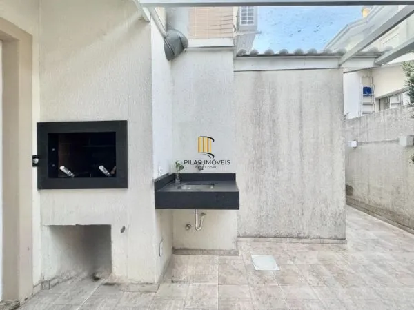 Casa em condomínio com 3 quartos e 2 vagas de garagem em Canoas.