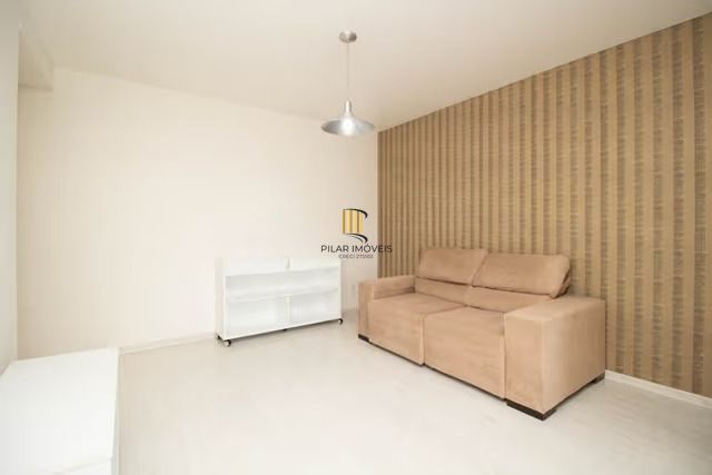 Apartamento de 1 dormitório e elevador no bairro Menino Deus Porto Alegre.