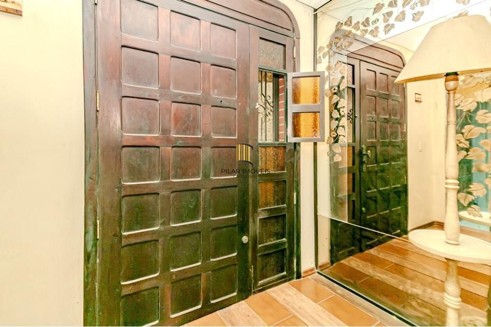 Casa com 3 dormitórios e 185m² no bairro higienópolis