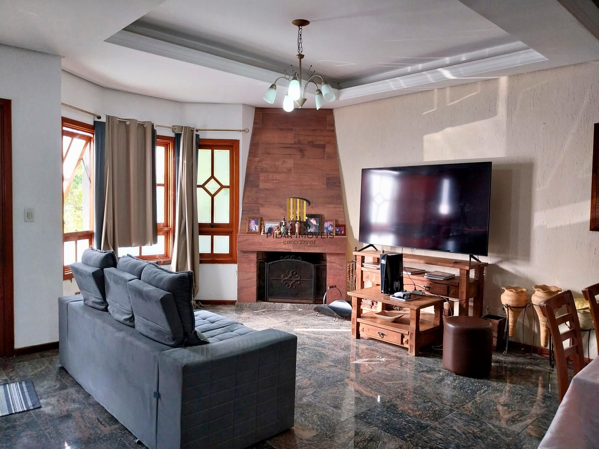 Casa em Condomínio com 4 quartos, 1 suíte e 300m² à venda em Ecoville.